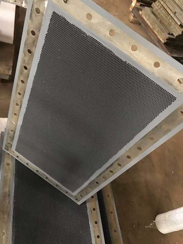 4.8mm 300x300Mm Steel EMI Honeycomb Air Vents Panel For Mrictxray Room rf shielding room emc chamber anechoic chamber